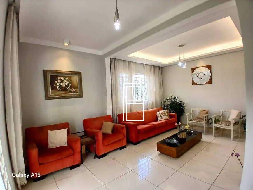 Foto 8 de Casa com 3 quartos à venda, 360m2 em Fernão Dias, Belo Horizonte - MG