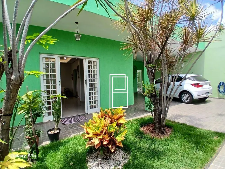 Foto 2 de Casa com 3 quartos à venda, 360m2 em Fernão Dias, Belo Horizonte - MG