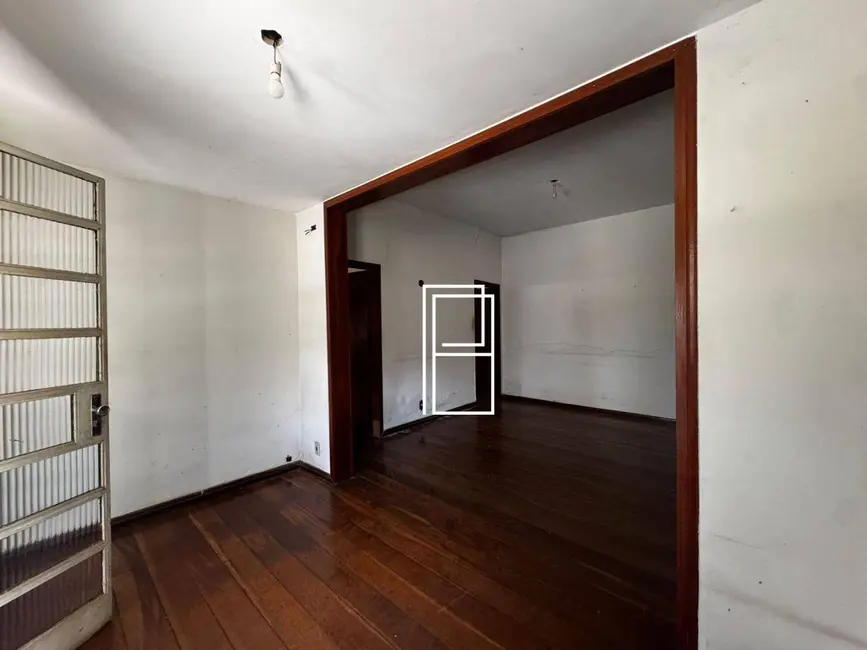Foto 8 de Casa com 5 quartos à venda, 391m2 em Santa Inês, Belo Horizonte - MG