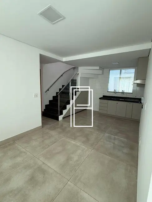 Foto 1 de Cobertura com 4 quartos à venda, 190m2 em Ana Lúcia, Sabara - MG