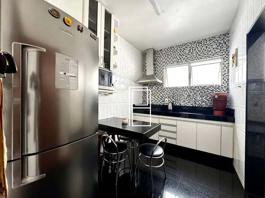 Foto 8 de Apartamento com 3 quartos à venda, 122m2 em Fernão Dias, Belo Horizonte - MG