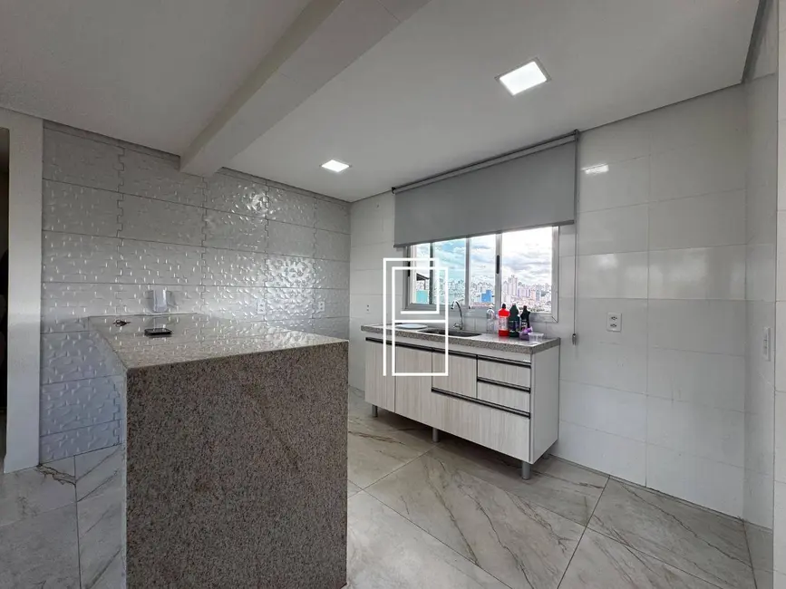 Foto 3 de Apartamento com 2 quartos para alugar, 65m2 em Santa Efigênia, Belo Horizonte - MG