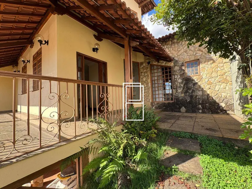 Foto 7 de Casa com 5 quartos à venda, 360m2 em Santa Inês, Belo Horizonte - MG