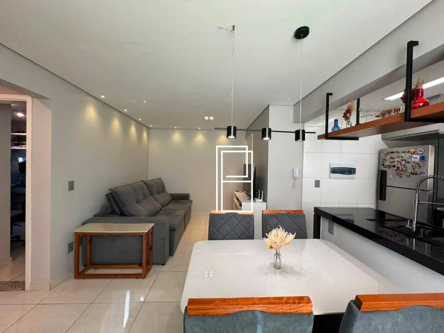 Foto 2 de Apartamento com 3 quartos à venda, 64m2 em Fernão Dias, Belo Horizonte - MG