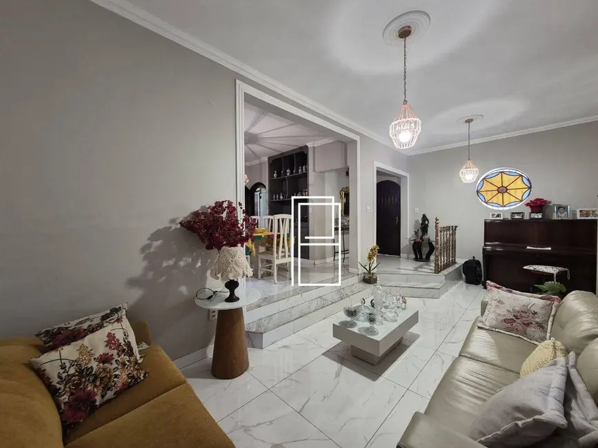Casa com 4 quartos à venda, 250m2 em Santa Inês, Belo Horizonte - MG - imagem 5 Foto 5 de Casa com 4 quartos à venda, 250m2 em Santa Inês, Belo Horizonte - MG