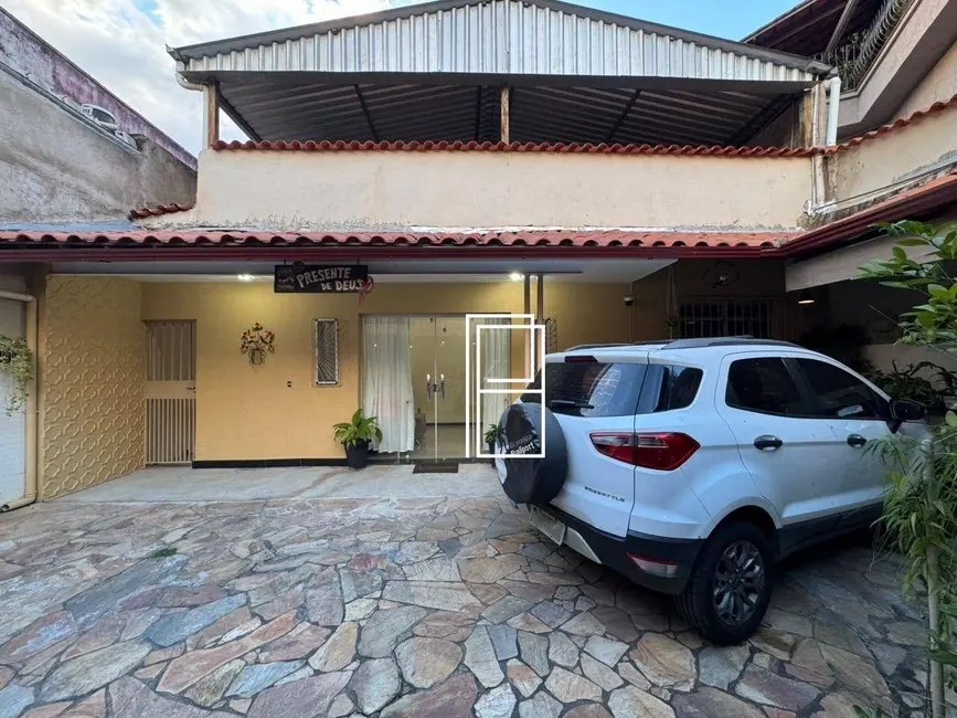 Foto 2 de Casa com 3 quartos à venda, 250m2 em Santa Inês, Belo Horizonte - MG