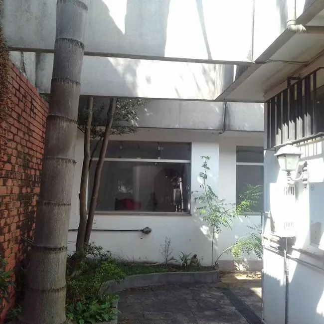 Casa com 7 quartos à venda, 230m2 em São Paulo - SP - imagem 2 Foto 2 de Casa com 7 quartos à venda, 230m2 em São Paulo - SP