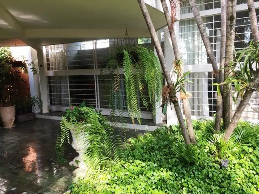 Casa com 4 quartos à venda, 750m2 em São Paulo - SP - imagem 2 Foto 2 de Casa com 4 quartos à venda, 750m2 em São Paulo - SP