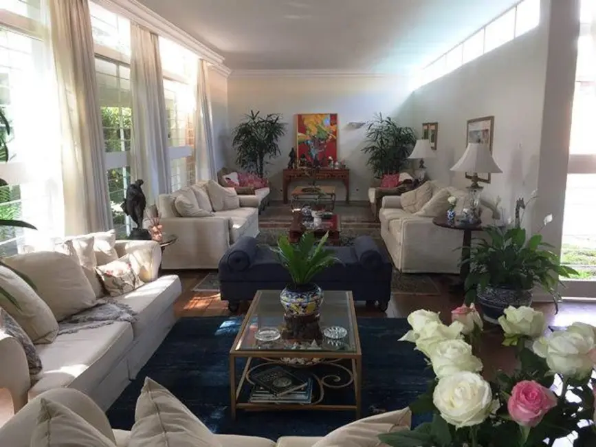 Casa com 4 quartos à venda, 750m2 em São Paulo - SP - imagem 1 Foto 1 de Casa com 4 quartos à venda, 750m2 em São Paulo - SP