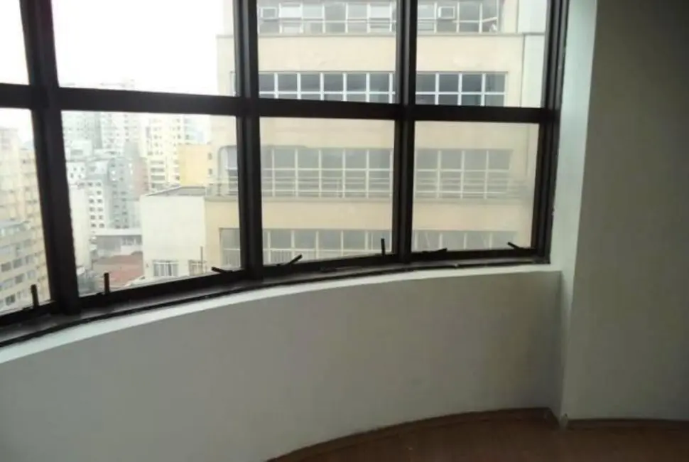 Sala Comercial à venda e para alugar, 188m2 em Vila Buarque, São Paulo - SP - imagem 4 Foto 4 de Sala Comercial à venda e para alugar, 188m2 em Vila Buarque, São Paulo - SP