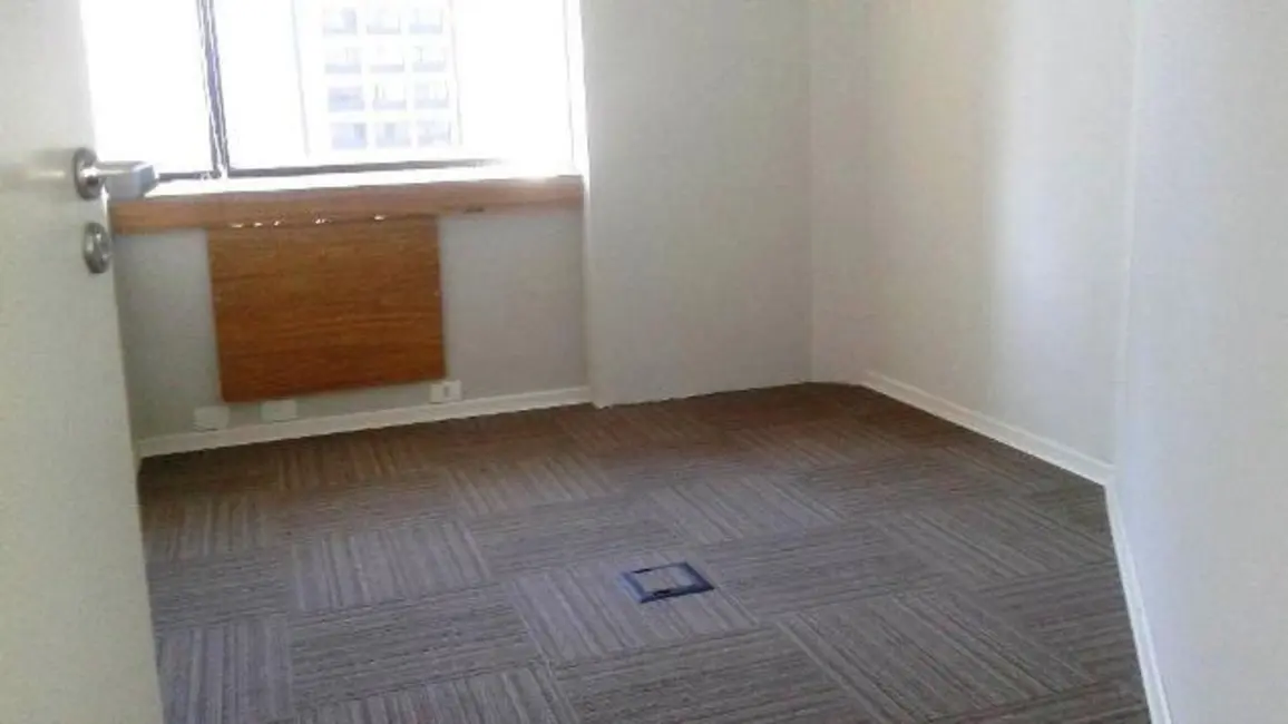 Sala Comercial à venda e para alugar, 375m2 em Brooklin Novo, São Paulo - SP - imagem 9 Foto 9 de Sala Comercial à venda e para alugar, 375m2 em Brooklin Novo, São Paulo - SP