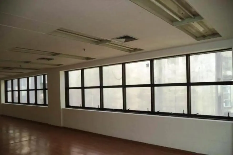 Sala Comercial à venda, 188m2 em Vila Buarque, São Paulo - SP - imagem 4 Foto 4 de Sala Comercial à venda, 188m2 em Vila Buarque, São Paulo - SP