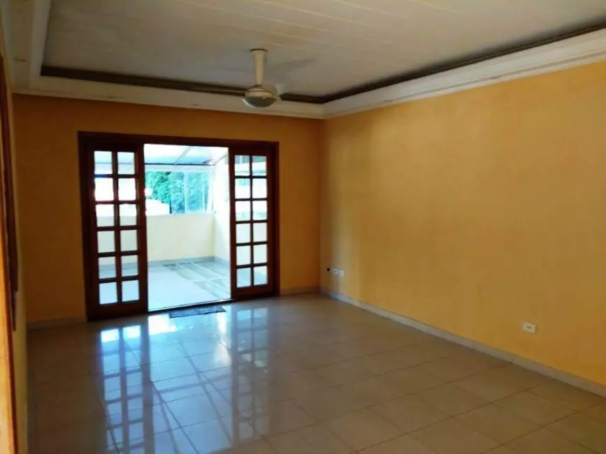 Foto 1 de Casa com 3 quartos à venda, 296m2 em Vila Anhangüera, São Paulo - SP