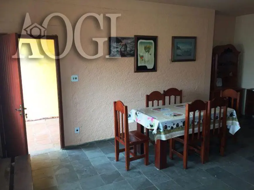 Casa com 4 quartos à venda, 198m2 em Centro, Peruibe - SP - imagem 9 Foto 9 de Casa com 4 quartos à venda, 198m2 em Centro, Peruibe - SP