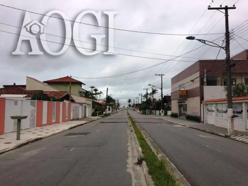 Foto 2 de Casa com 4 quartos à venda, 198m2 em Centro, Peruibe - SP