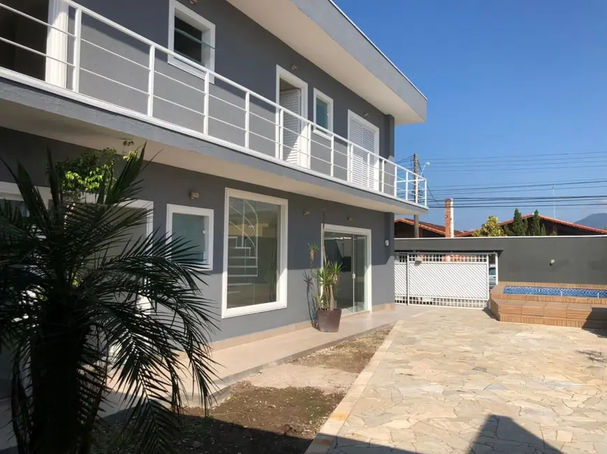 Foto 1 de Casa com 4 quartos à venda, 283m2 em Peruibe - SP