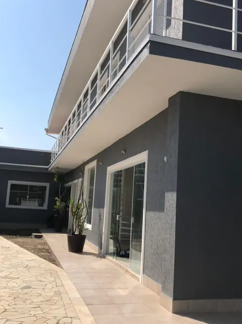 Casa com 4 quartos à venda, 283m2 em Peruibe - SP - imagem 6 Foto 6 de Casa com 4 quartos à venda, 283m2 em Peruibe - SP