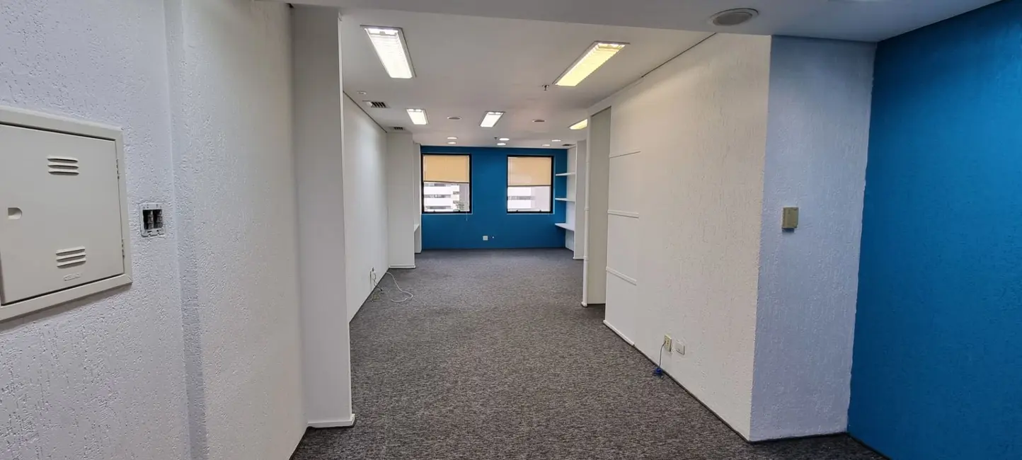 Sala Comercial para alugar, 54m2 em Cidade Monções, São Paulo - SP - imagem 6 Foto 6 de Sala Comercial para alugar, 54m2 em Cidade Monções, São Paulo - SP