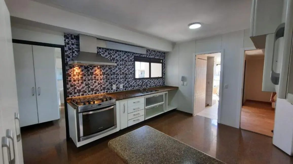 Apartamento com 4 quartos à venda, 260m2 em Santo Amaro, São Paulo - SP - imagem 8 Foto 8 de Apartamento com 4 quartos à venda, 260m2 em Santo Amaro, São Paulo - SP