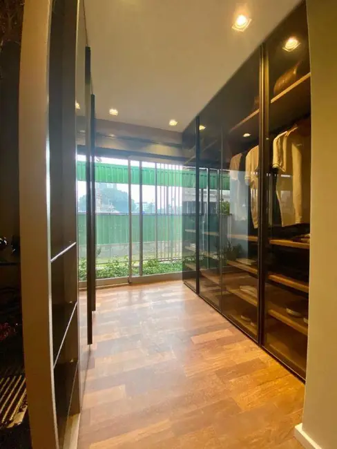 Apartamento com 4 quartos à venda, 197m2 em Jardim das Acácias, São Paulo - SP - imagem 7 Foto 7 de Apartamento com 4 quartos à venda, 197m2 em Jardim das Acácias, São Paulo - SP