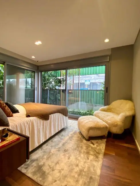 Apartamento com 4 quartos à venda, 197m2 em Jardim das Acácias, São Paulo - SP - imagem 3 Foto 3 de Apartamento com 4 quartos à venda, 197m2 em Jardim das Acácias, São Paulo - SP