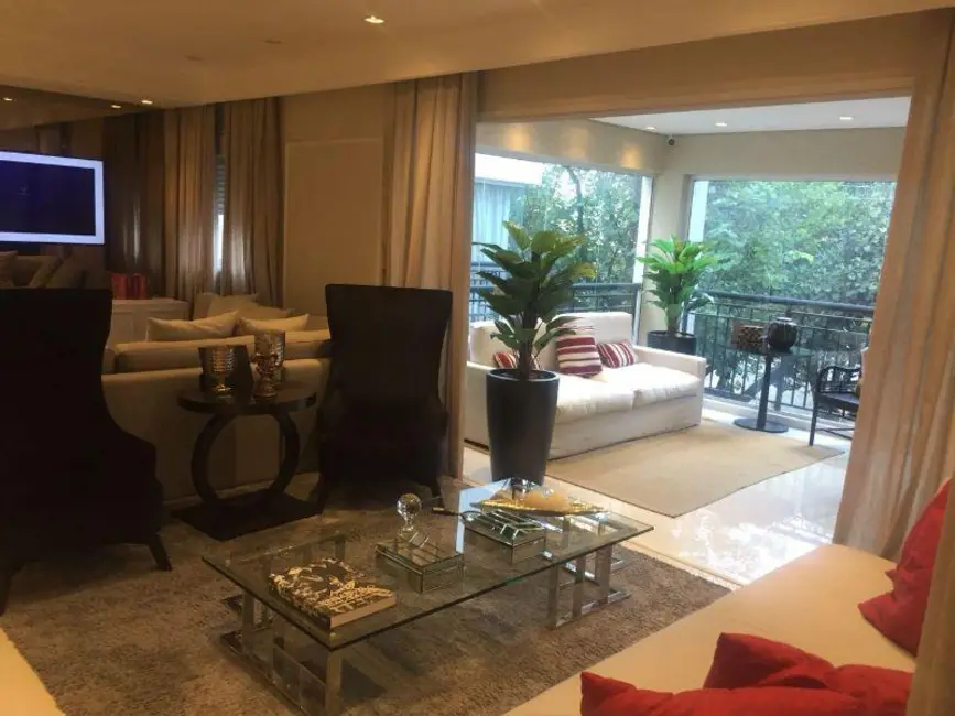 Apartamento com 3 quartos à venda, 172m2 em Moema, São Paulo - SP - imagem 5 Foto 5 de Apartamento com 3 quartos à venda, 172m2 em Moema, São Paulo - SP