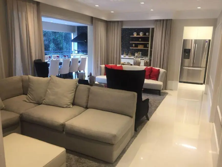 Apartamento com 3 quartos à venda, 172m2 em Moema, São Paulo - SP - imagem 6 Foto 6 de Apartamento com 3 quartos à venda, 172m2 em Moema, São Paulo - SP