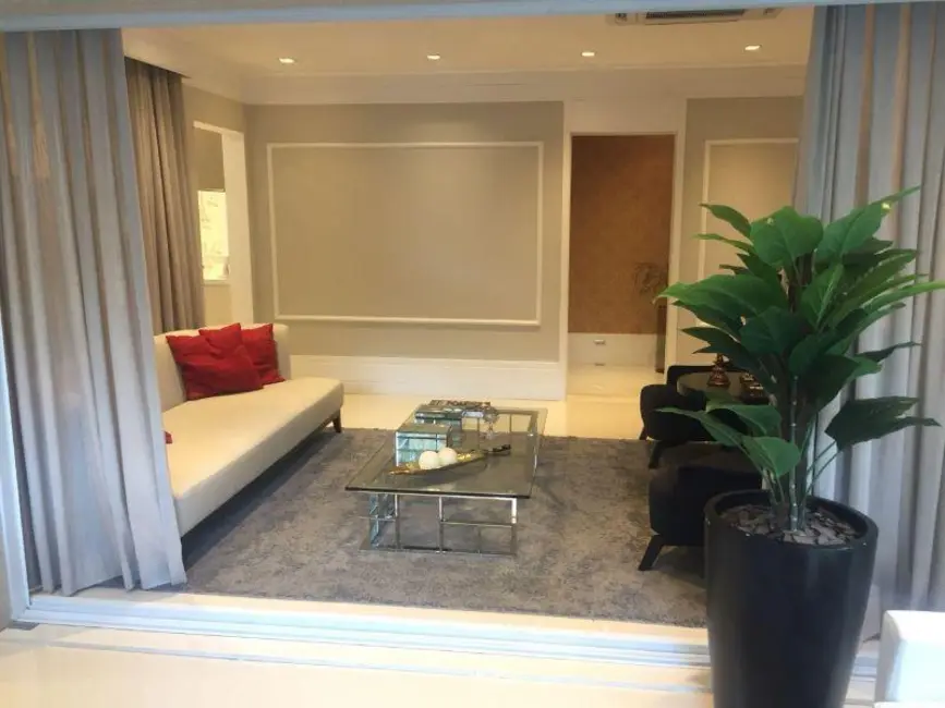 Apartamento com 3 quartos à venda, 172m2 em Moema, São Paulo - SP - imagem 4 Foto 4 de Apartamento com 3 quartos à venda, 172m2 em Moema, São Paulo - SP