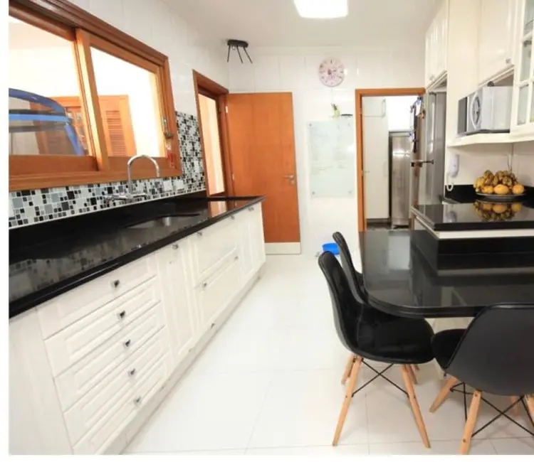 Foto 5 de Casa com 4 quartos à venda, 280m2 em São Paulo - SP