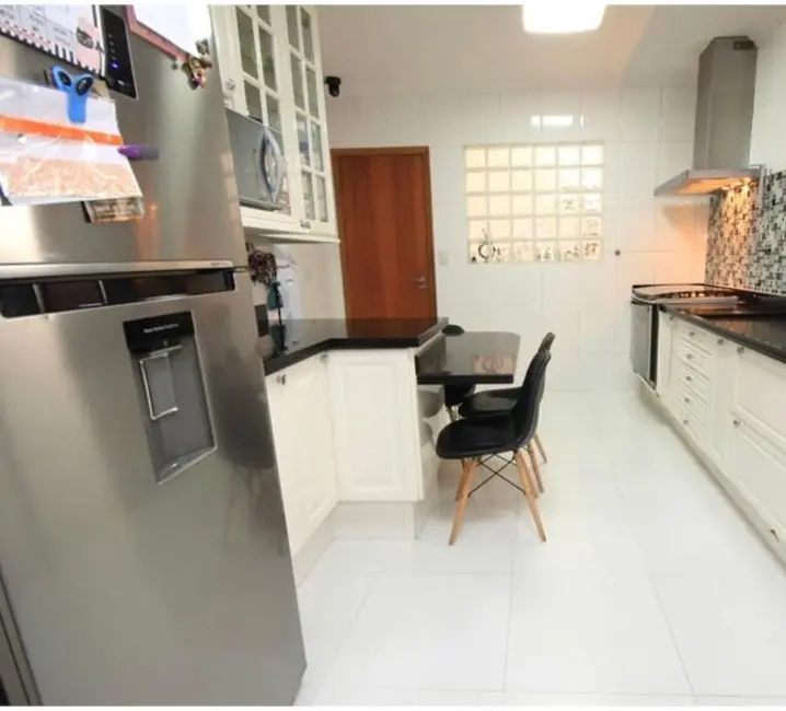 Foto 6 de Casa com 4 quartos à venda, 280m2 em São Paulo - SP