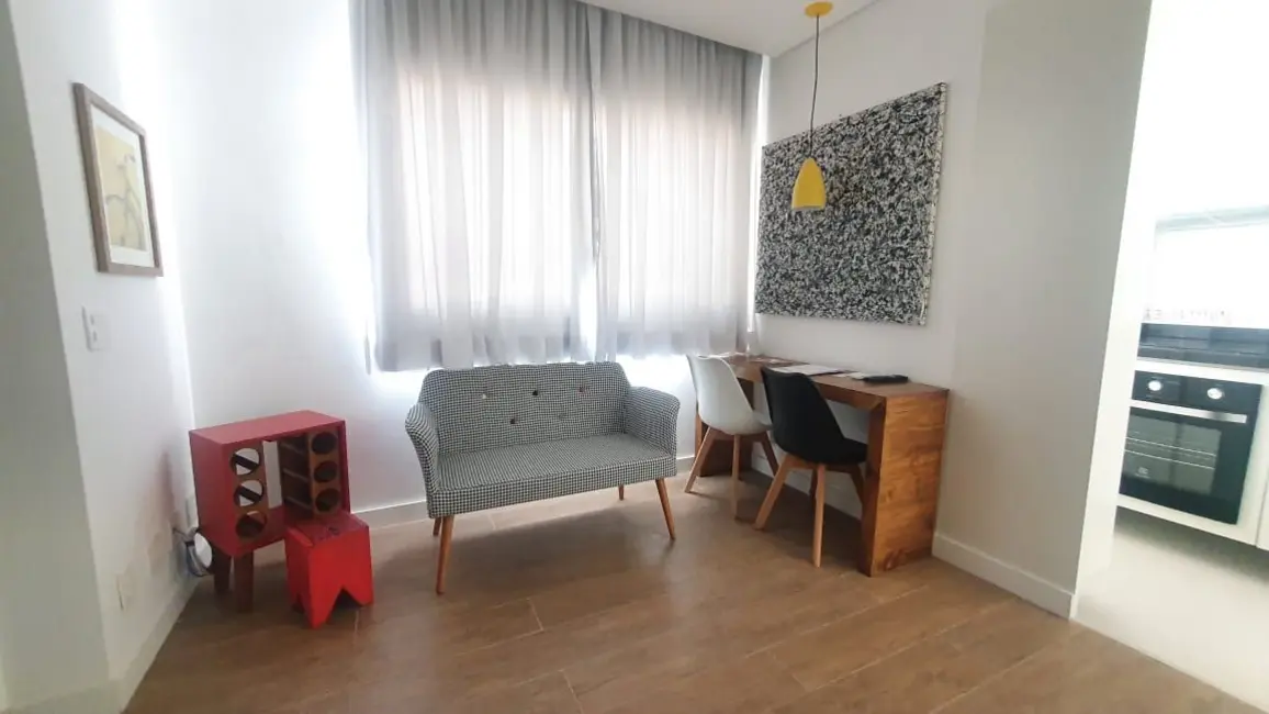 Foto 3 de Kitnet com 1 quarto para alugar, 30m2 em Cerqueira César, São Paulo - SP