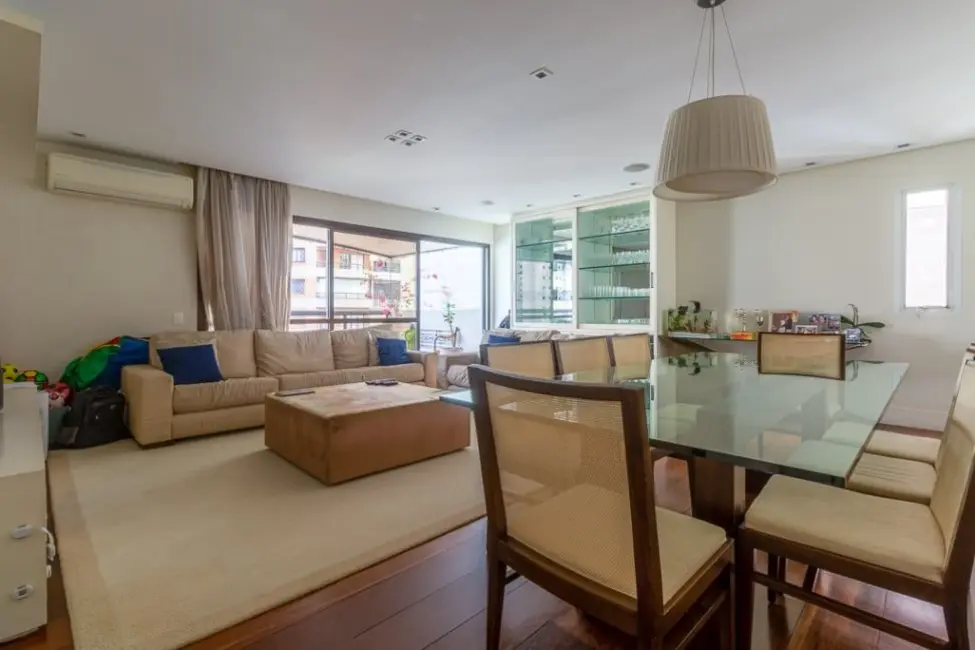 Foto 3 de Apartamento com 3 quartos à venda, 154m2 em Vila Nova Conceição, São Paulo - SP