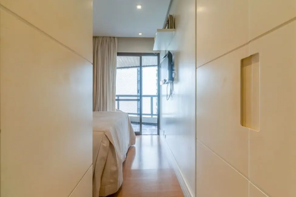 Foto 7 de Apartamento com 3 quartos à venda, 154m2 em Vila Nova Conceição, São Paulo - SP