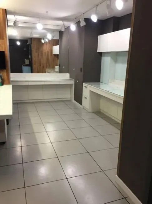 Sala Comercial à venda, 42m2 em Moema, São Paulo - SP - imagem 3 Foto 3 de Sala Comercial à venda, 42m2 em Moema, São Paulo - SP