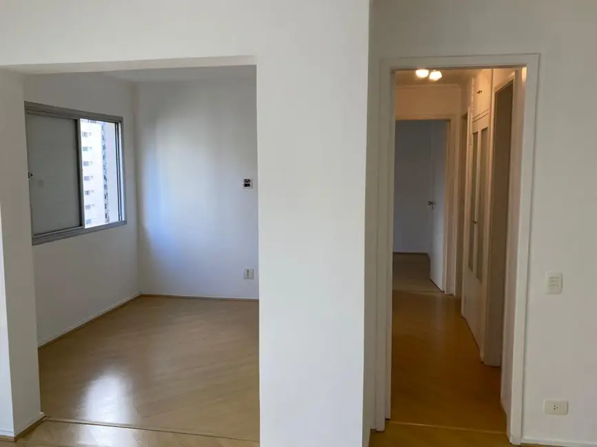 Foto 3 de Apartamento com 2 quartos à venda, 76m2 em Itaim Bibi, São Paulo - SP