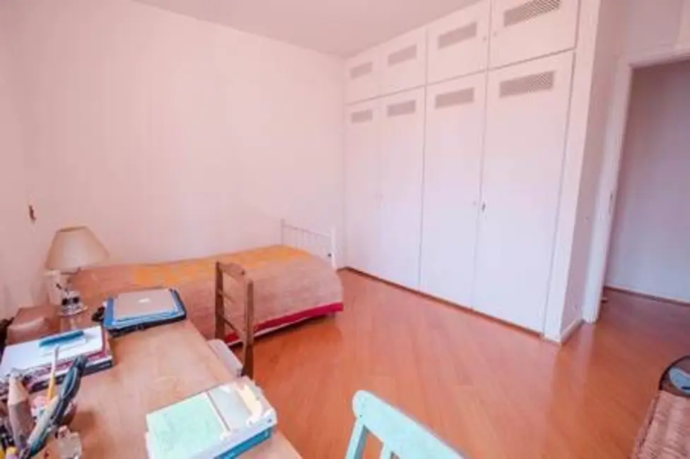 Foto 2 de Apartamento com 4 quartos para alugar, 250m2 em Pinheiros, São Paulo - SP