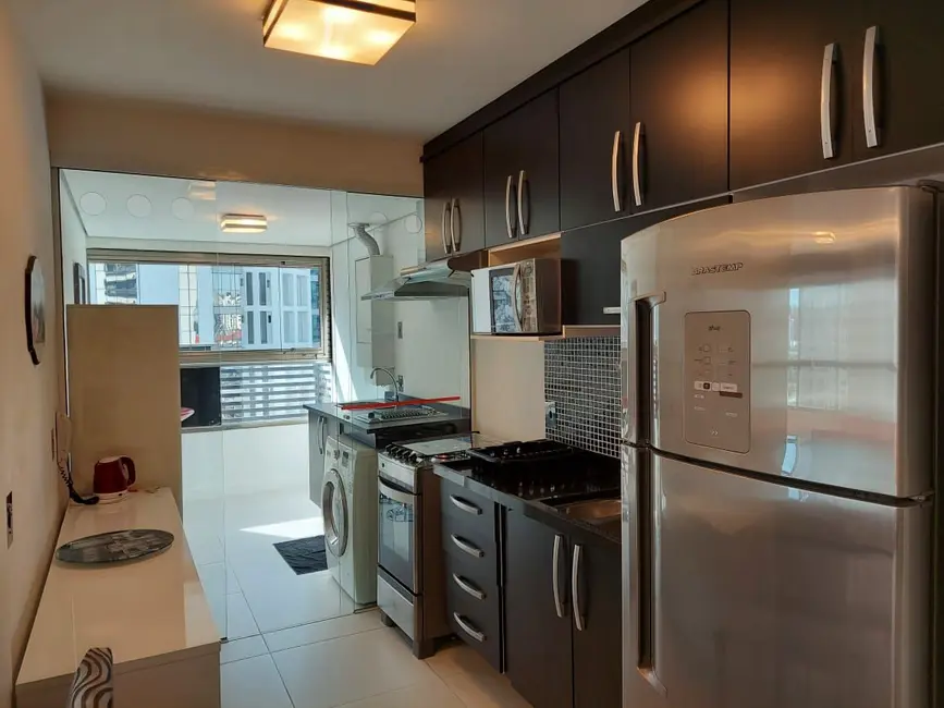 Apartamento com 2 quartos para alugar, 70m2 em Itaim Bibi, São Paulo - SP - imagem 8 Foto 8 de Apartamento com 2 quartos para alugar, 70m2 em Itaim Bibi, São Paulo - SP