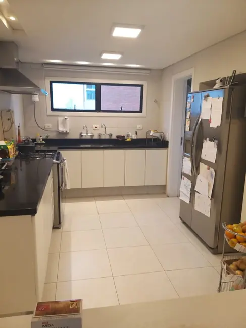 Apartamento com 3 quartos à venda, 197m2 em Campo Belo, São Paulo - SP - imagem 9 Foto 9 de Apartamento com 3 quartos à venda, 197m2 em Campo Belo, São Paulo - SP