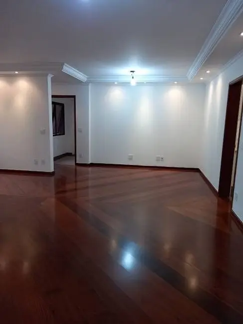 Foto 4 de Apartamento com 3 quartos para alugar, 157m2 em Indianópolis, São Paulo - SP