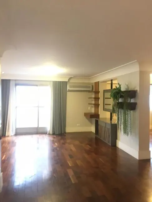 Apartamento com 4 quartos para alugar, 140m2 em Brooklin Novo, São Paulo - SP - imagem 3 Foto 3 de Apartamento com 4 quartos para alugar, 140m2 em Brooklin Novo, São Paulo - SP