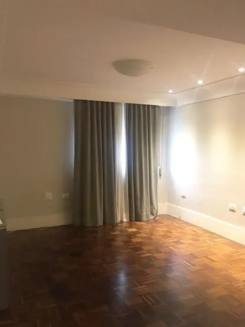 Apartamento com 4 quartos para alugar, 140m2 em Brooklin Novo, São Paulo - SP - imagem 4 Foto 4 de Apartamento com 4 quartos para alugar, 140m2 em Brooklin Novo, São Paulo - SP