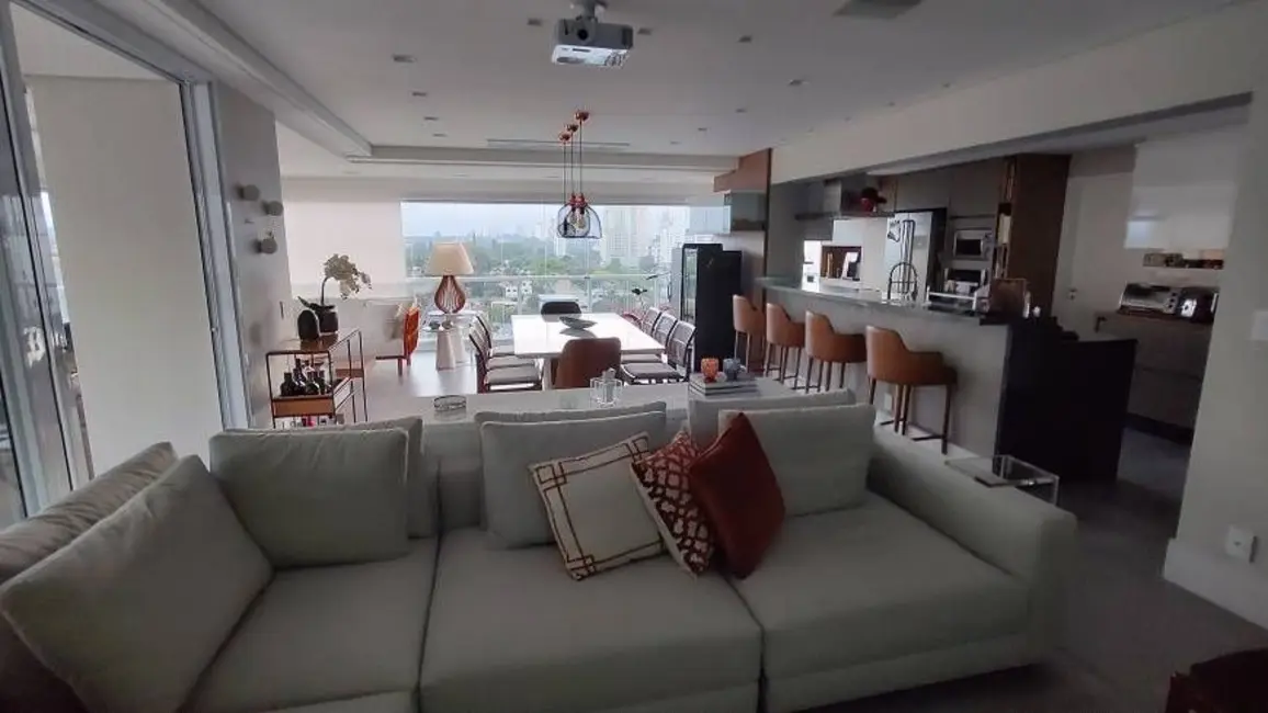 Foto 1 de Apartamento com 3 quartos à venda, 210m2 em São Paulo - SP