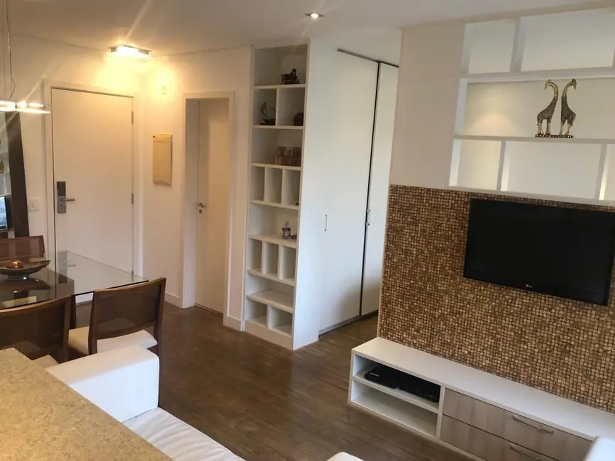 Foto 5 de Apartamento com 1 quarto para alugar, 47m2 em Moema, São Paulo - SP