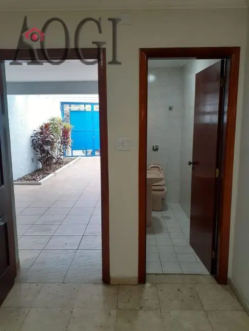 Foto 4 de Casa com 4 quartos para alugar, 217m2 em São Paulo - SP