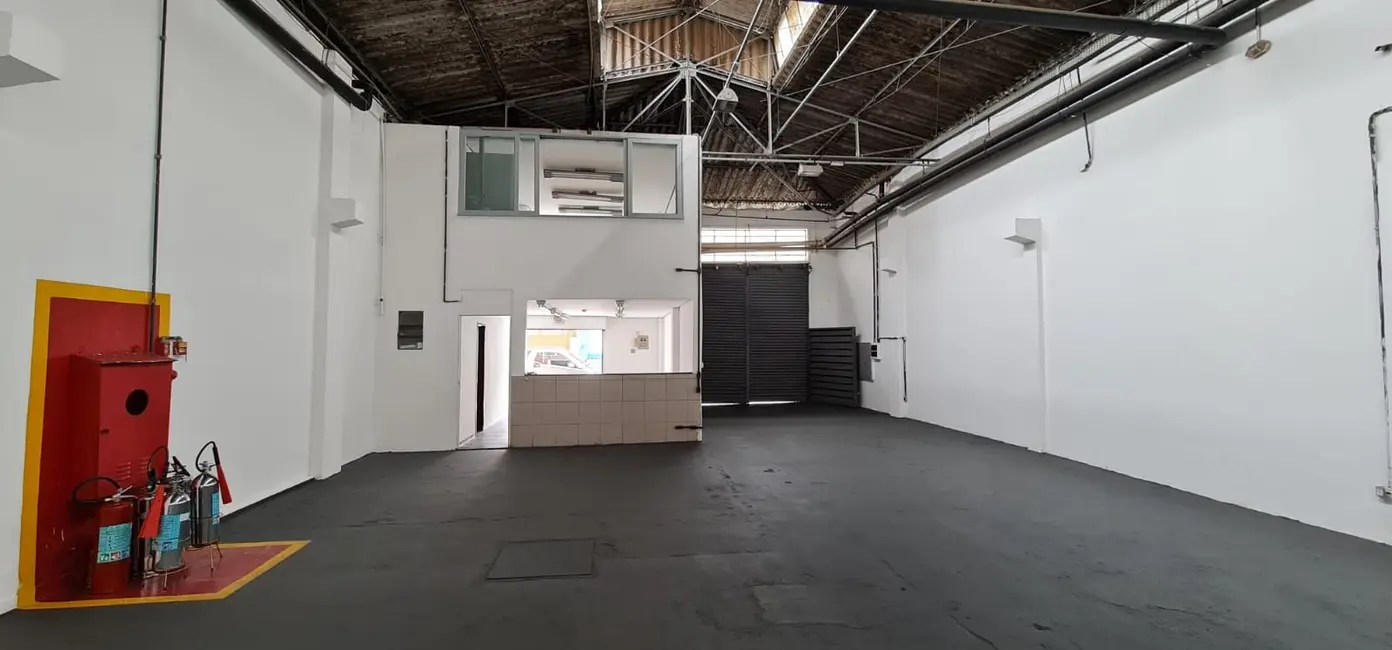 Armazém / Galpão à venda e para alugar, 400m2 em São Paulo - SP - imagem 4 Foto 4 de Armazém / Galpão à venda e para alugar, 400m2 em São Paulo - SP