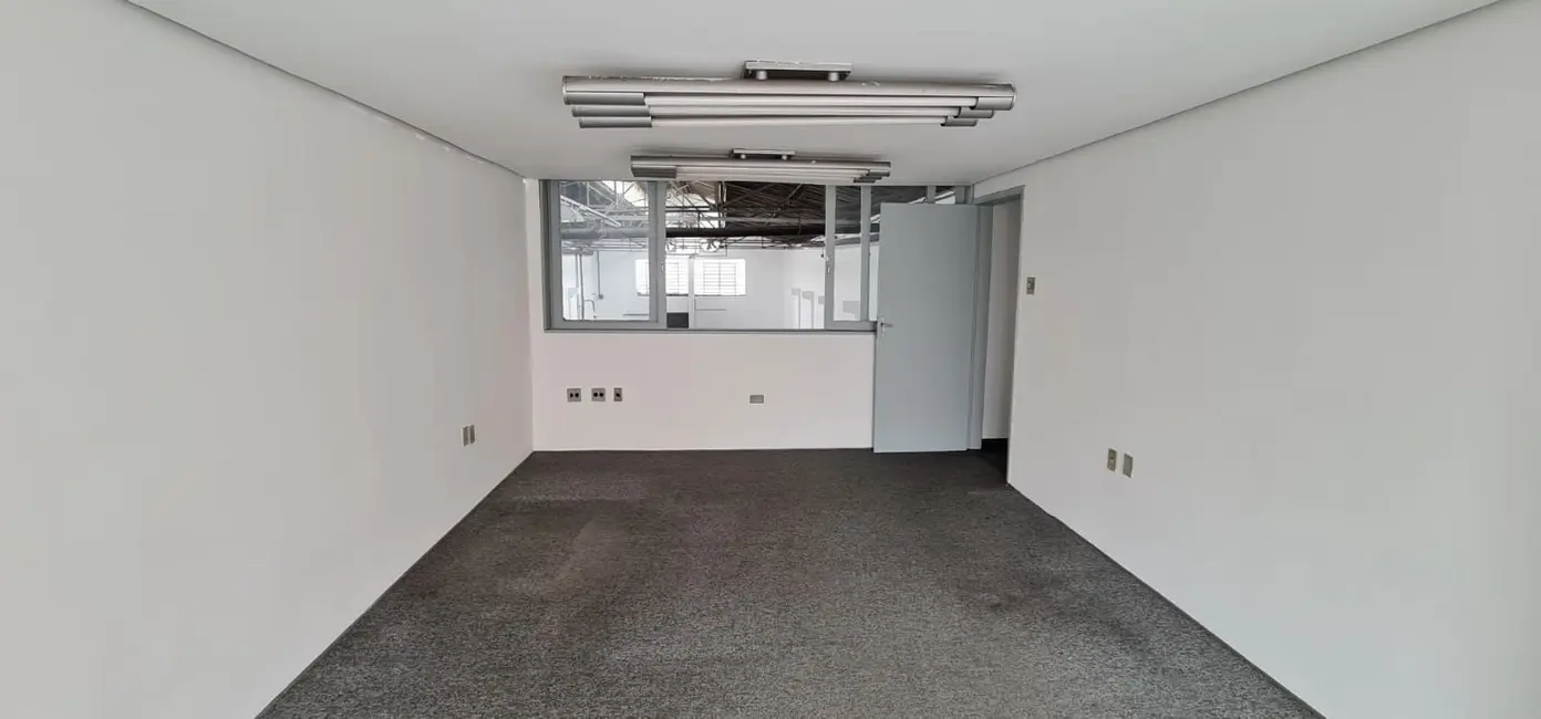 Armazém / Galpão à venda e para alugar, 400m2 em São Paulo - SP - imagem 5 Foto 5 de Armazém / Galpão à venda e para alugar, 400m2 em São Paulo - SP
