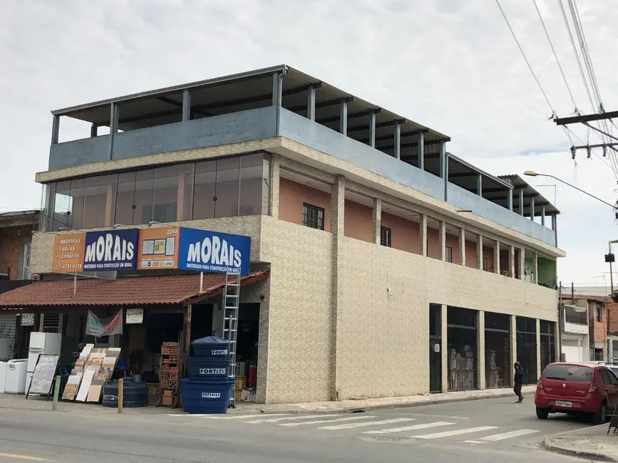 Foto 2 de Sobrado com 3 quartos à venda, 250m2 em Cidade Miguel Badra, Suzano - SP