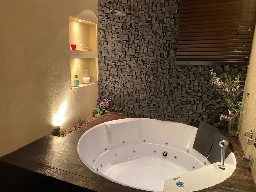 Foto 1 de Apartamento com 2 quartos para alugar, 120m2 em Moema, São Paulo - SP