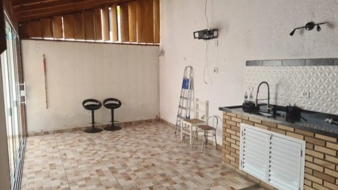 Casa de Condomínio com 3 quartos à venda, 250m2 em Santana De Parnaiba - SP - imagem 4 Foto 4 de Casa de Condomínio com 3 quartos à venda, 250m2 em Santana De Parnaiba - SP