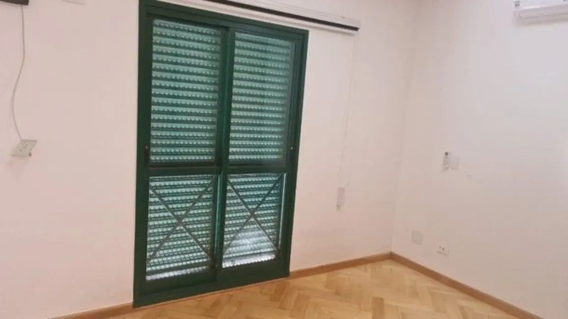 Casa de Condomínio com 3 quartos à venda, 250m2 em Santana De Parnaiba - SP - imagem 3 Foto 3 de Casa de Condomínio com 3 quartos à venda, 250m2 em Santana De Parnaiba - SP